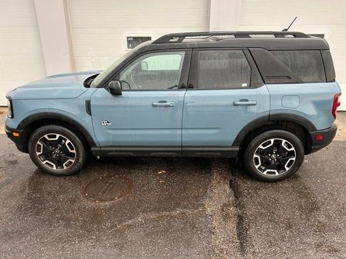 Certified 2022 Ford Bronco Sport Outer Banks w/ Tech Package image 3