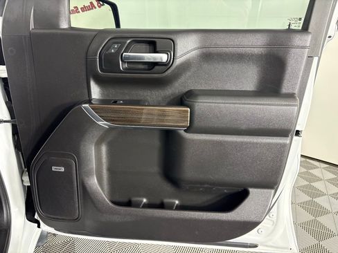 Used 2019 Chevrolet Silverado 1500 LT Trail Boss image 38