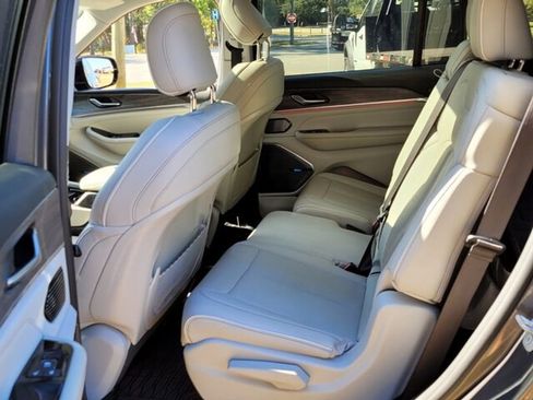 Used 2021 Jeep Grand Cherokee L Overland image 7