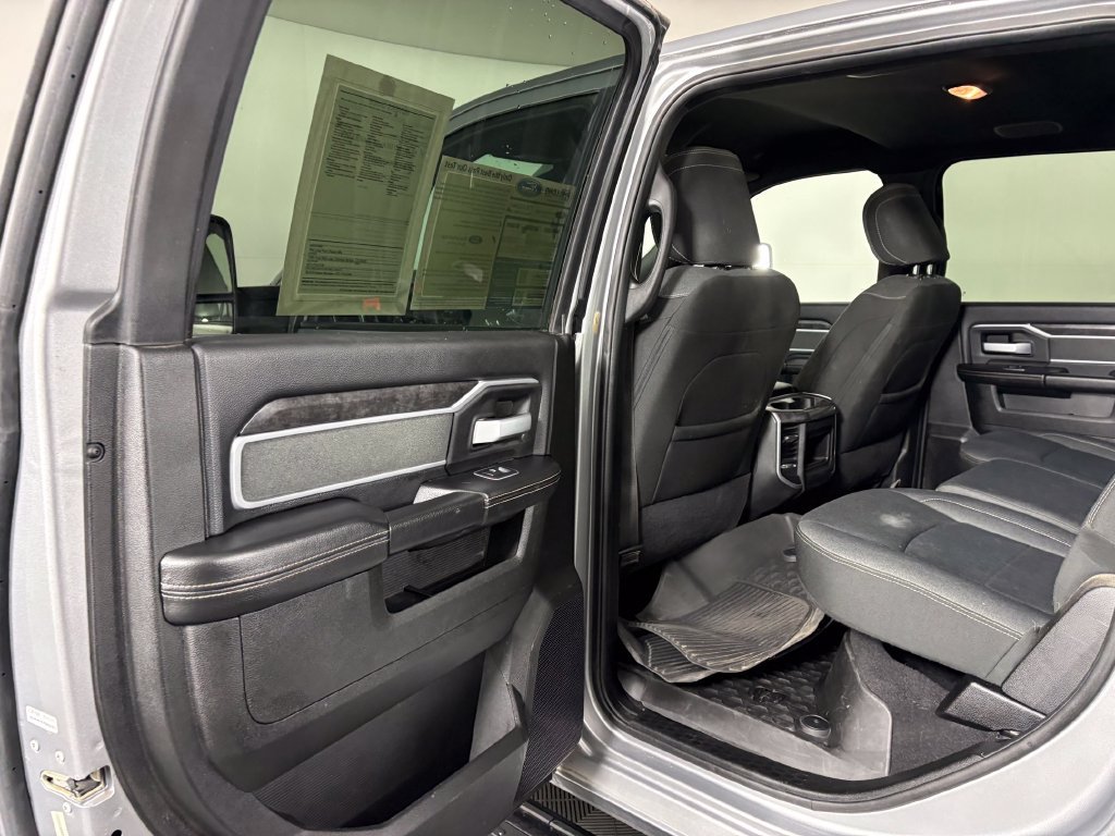 Used 2023 RAM 3500 Big Horn w/ Night Edition AWD/4WD image 27