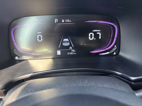 Used 2025 Kia Soul LX w/ LX Technology Package FWD image 39