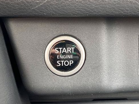 Used 2023 Nissan Rogue S FWD image 22