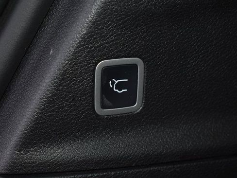 Used 2021 Chrysler Pacifica Limited w/ S Appearance Package FWD image 44