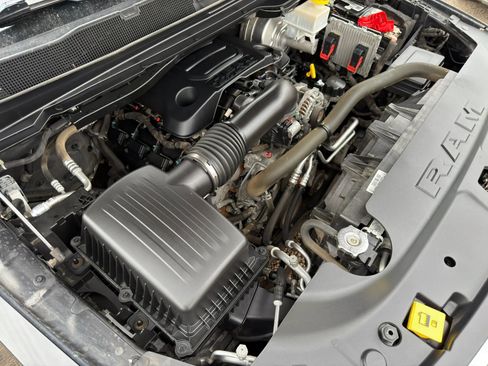 Used 2021 RAM 1500 Big Horn image 4