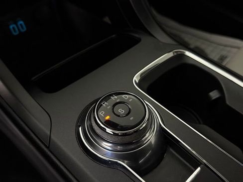 Used 2019 Ford Fusion SE w/ Equipment Group 151A image 16