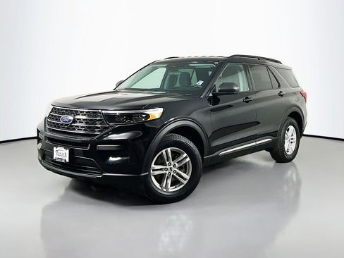 Used 2023 Ford Explorer XLT w/ Class IV Trailer Tow Package image 1