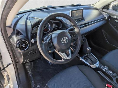 Used 2018 Toyota Yaris iA image 10