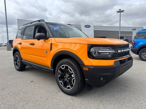 New 2026 Ford Bronco Sport Outer Banks w/ Outer Banks Tech Package+ AWD/4WD image 9