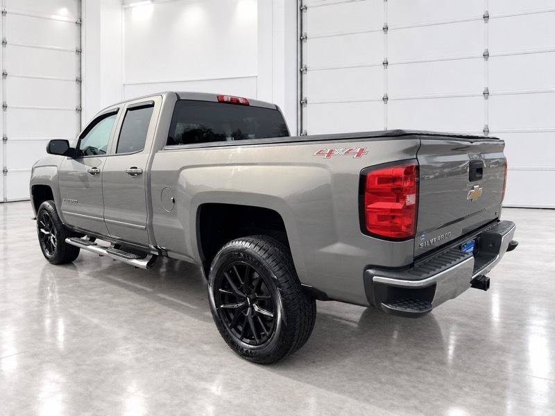 Used 2017 Chevrolet Silverado 1500 LT w/ All Star Edition AWD/4WD image 5