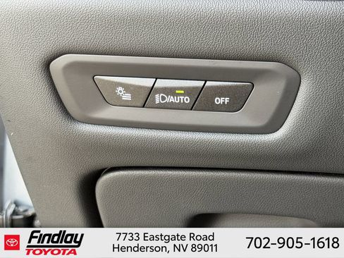 Used 2024 BMW X5 xDrive40i w/ Parking Assistance Package AWD/4WD image 22