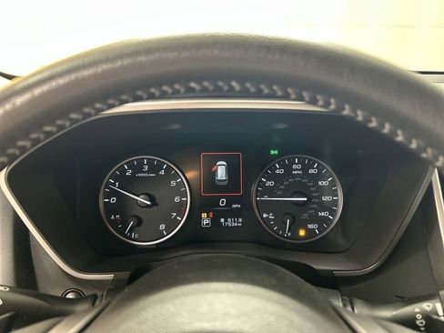 Used 2023 Subaru Ascent Premium w/ Convenience Package image 13