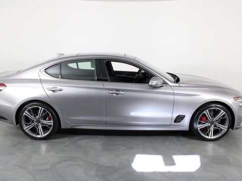 Used 2024 Genesis G70 3.3T Advanced RWD image 13