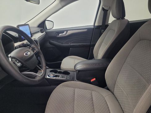 Used 2021 Ford Escape SE w/ SE Sport Appearance Package FWD image 17