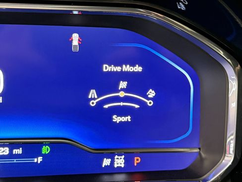 Used 2025 Chevrolet Silverado 1500 RST image 22