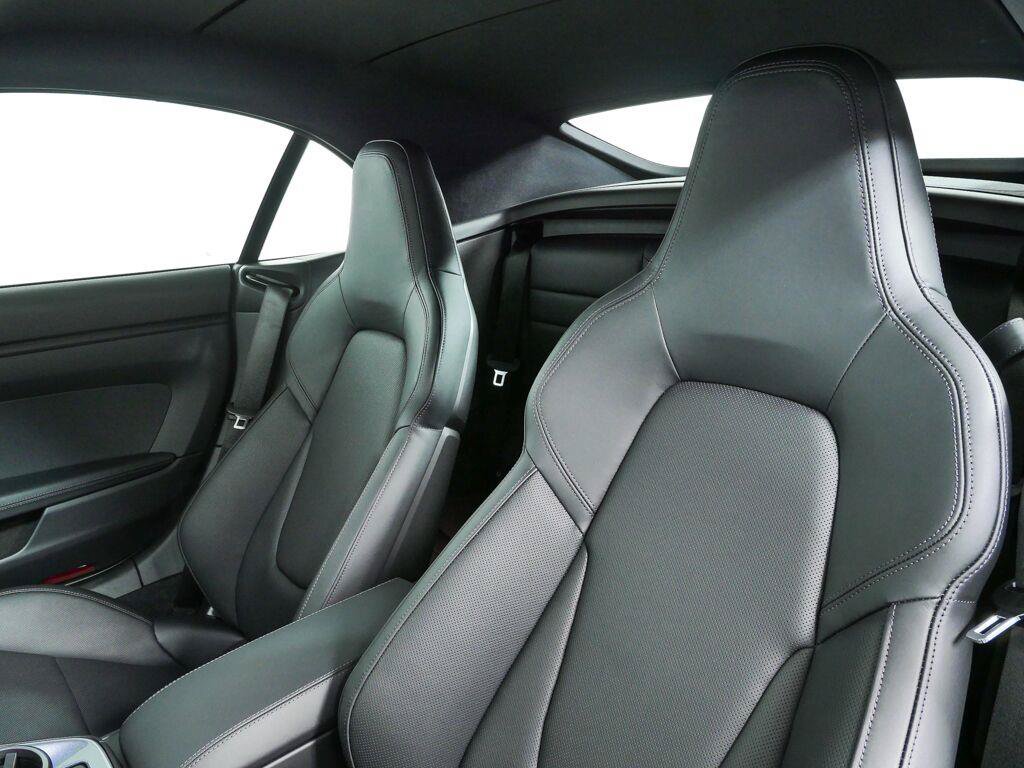 New 2026 Porsche 911 Carrera T RWD image 5