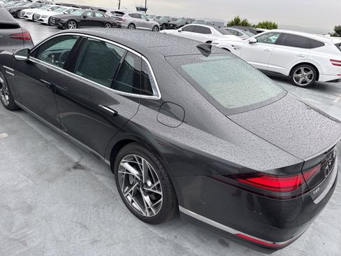 Used 2023 Genesis G90 3.5T image 7