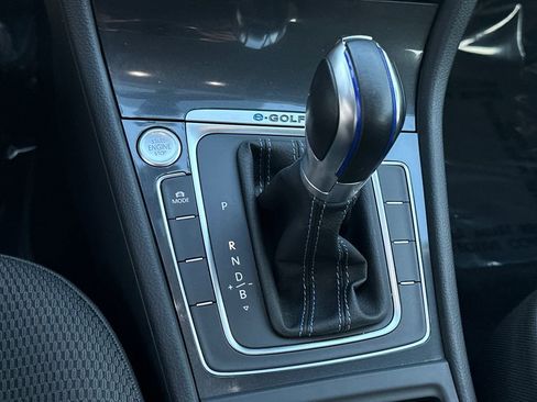 Used 2019 Volkswagen e-Golf SE w/ Driver Assistance Package image 28