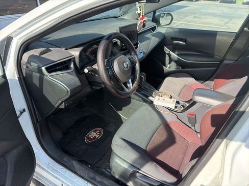 Used 2023 Toyota Corolla SE w/ SE Premium Package FWD image 5
