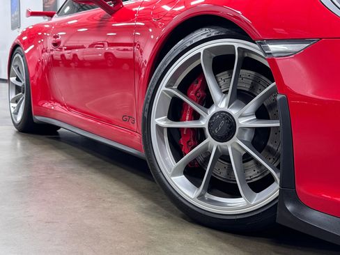 Used 2014 Porsche 911 GT3 RWD image 24