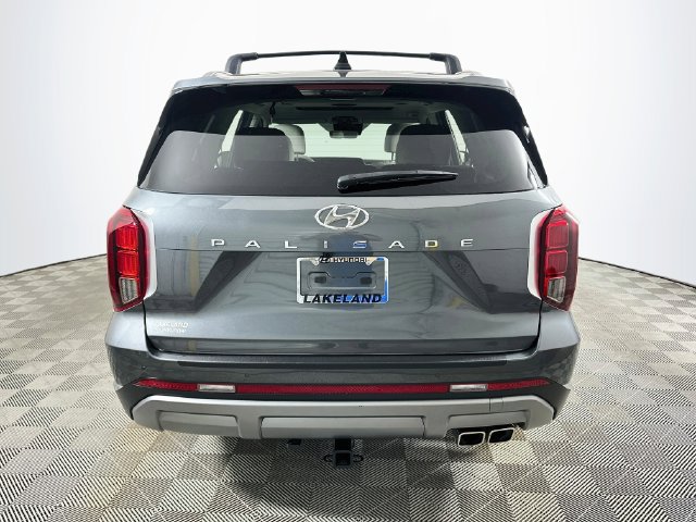 Used 2024 Hyundai Palisade Limited FWD image 4