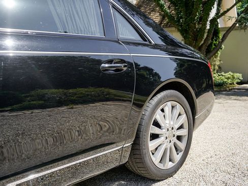 Used 2009 Maybach 62 S RWD image 78