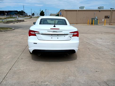Used 2013 Chrysler 200 S image 4