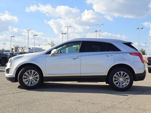 Used 2017 Cadillac XT5 Luxury image 25