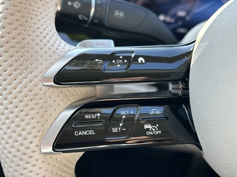 Certified 2023 Mercedes-Benz E 450 Cabriolet image 37
