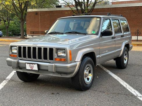 Used 2000 Jeep Cherokee Classic image 3