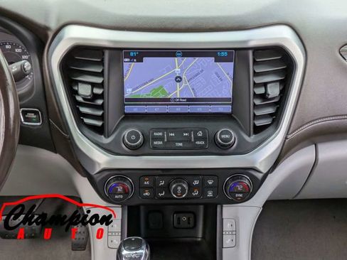 Used 2019 GMC Acadia SLT image 24