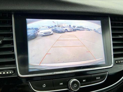 Used 2018 Buick Encore Essence image 26