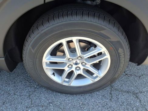 New 2025 Ford Explorer Active w/ Active Comfort Package RWD image 4