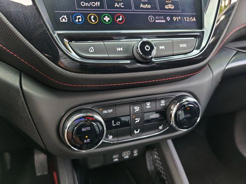 Used 2022 Chevrolet TrailBlazer RS w/ Sun and Liftgate Package FWD image 24