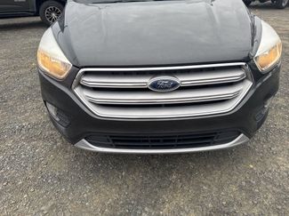 Used 2018 Ford Escape SE video 2