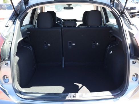 New 2025 Nissan Kicks Play S image 16