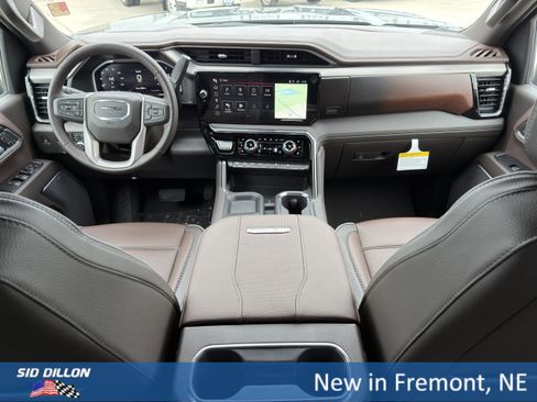 New 2026 GMC Sierra 2500 Denali w/ Denali Reserve Package AWD/4WD image 9