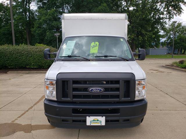 Used 2022 Ford E-350 and Econoline 350 Super Duty w/ Power Windows & Locks Group RWD image 3