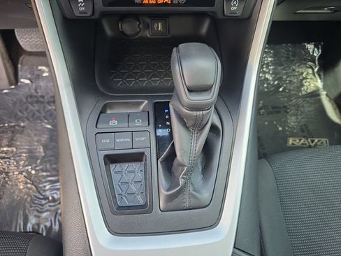 Used 2024 Toyota RAV4 LE FWD image 19