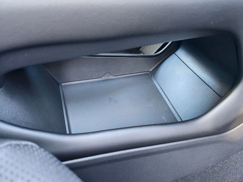 New 2026 Volkswagen Atlas Cross Sport SE image 17