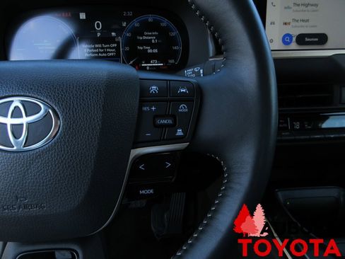 Certified 2024 Toyota Crown Limited image 14