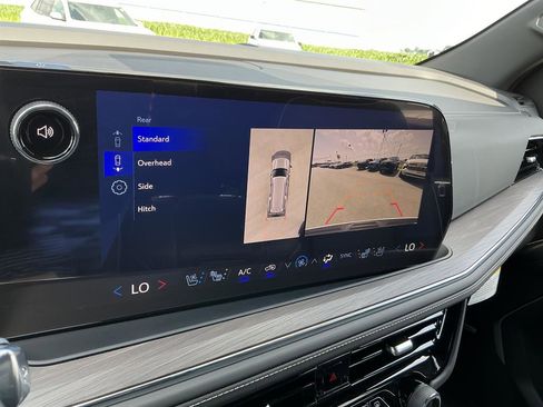 New 2025 Chevrolet Suburban Premier w/ Sun And Tow Package image 32