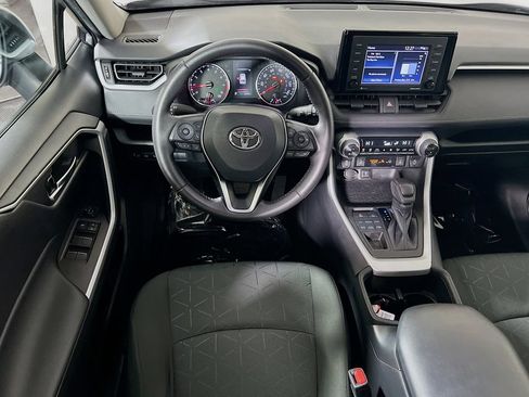 Certified 2022 Toyota RAV4 XLE w/ XLE Grade Weather Package AWD/4WD image 19