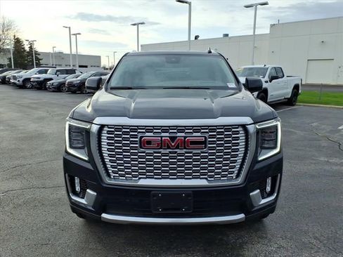 Used 2023 GMC Yukon Denali AWD/4WD image 12