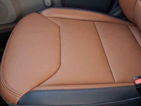 Certified 2024 Ford Maverick Lariat image 26