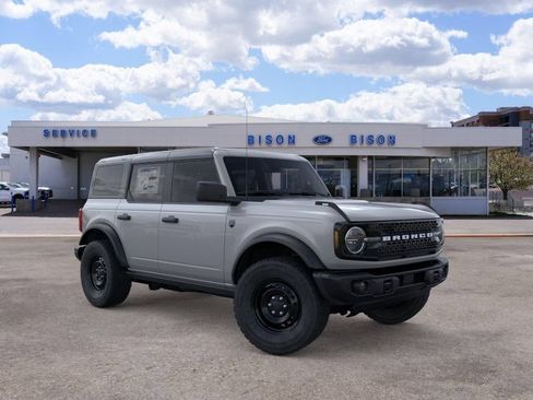 New 2026 Ford Bronco Big Bend w/ Black Diamond Package AWD/4WD image 8