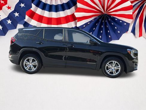 Used 2024 GMC Terrain SLE FWD image 26