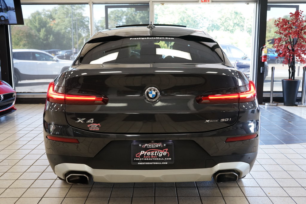 Used 2022 BMW X4 xDrive30i w/ Parking Assistance Package AWD/4WD image 16