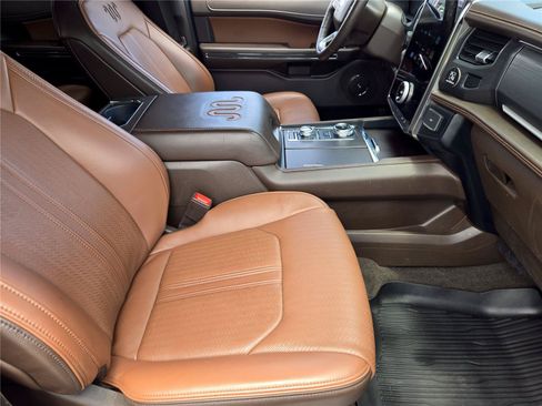 Certified 2024 Ford Expedition King Ranch AWD/4WD image 13