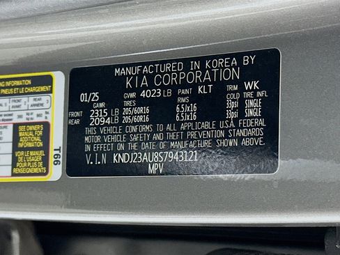 Used 2025 Kia Soul LX w/ LX Technology Package FWD image 12