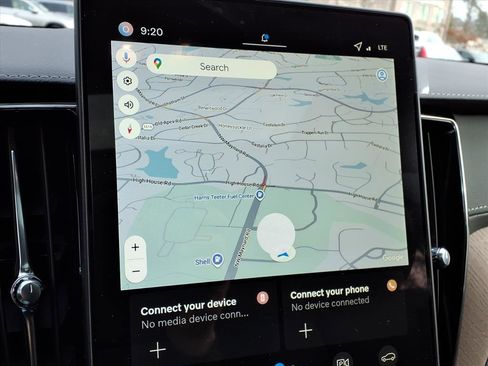 New 2026 Volvo XC60 B5 Ultra w/ Protection Package Premier image 18